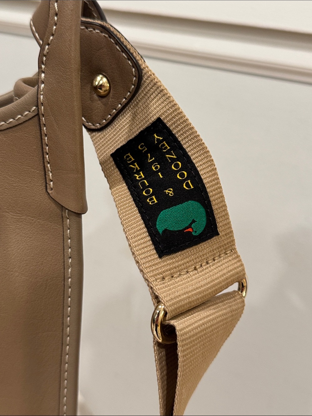 Dooney & Bourke Bag Penrose 2 Messenger 25 Taupe Leather Crossbody - Picture 6 of 17